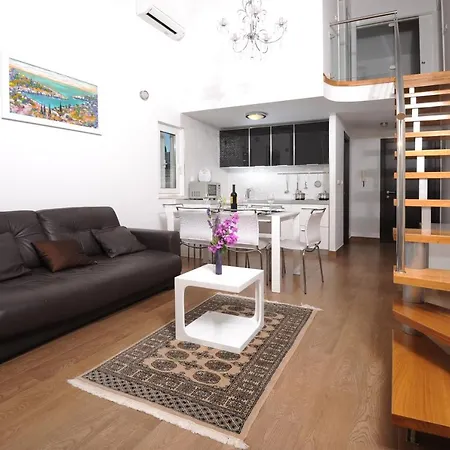 Marina Apartment *