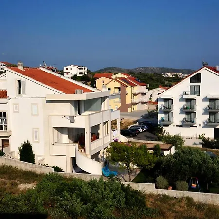 Marina * Zecevo